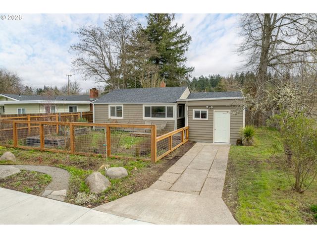 2571 ALDER St, Eugene, OR 97405