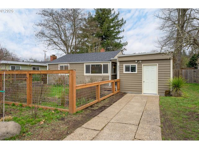 2571 ALDER St, Eugene, OR 97405