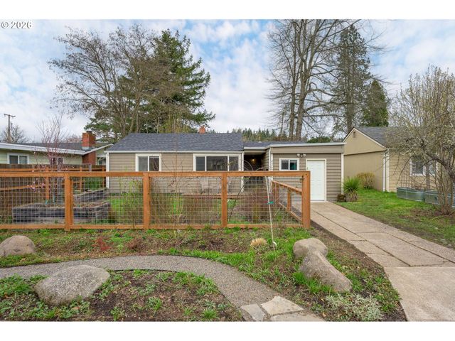 2571 ALDER St, Eugene, OR 97405