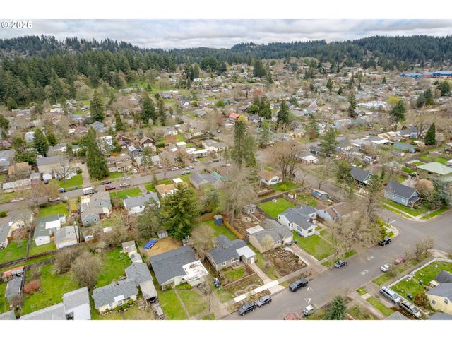 2571 ALDER St, Eugene, OR 97405