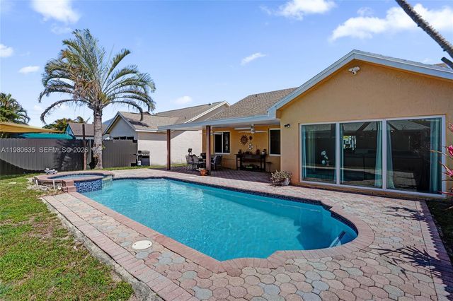 24952 SW 129th Pl, Homestead, FL 33032