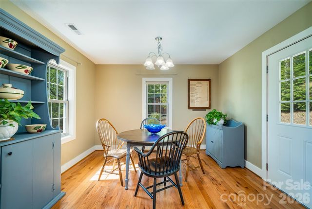 328 Old Greenville Road, Zirconia, NC 28790