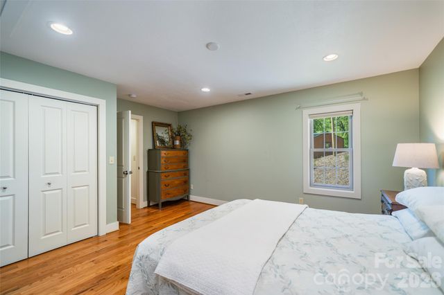 328 Old Greenville Road, Zirconia, NC 28790