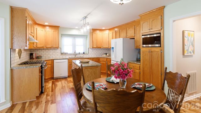 228 Timberlane Drive, Belmont, NC 28012