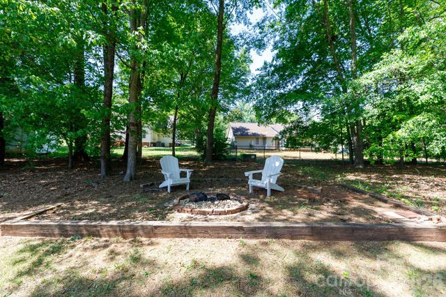 228 Timberlane Drive, Belmont, NC 28012