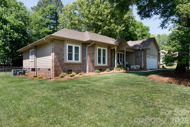 228 Timberlane Drive, Belmont, NC 28012