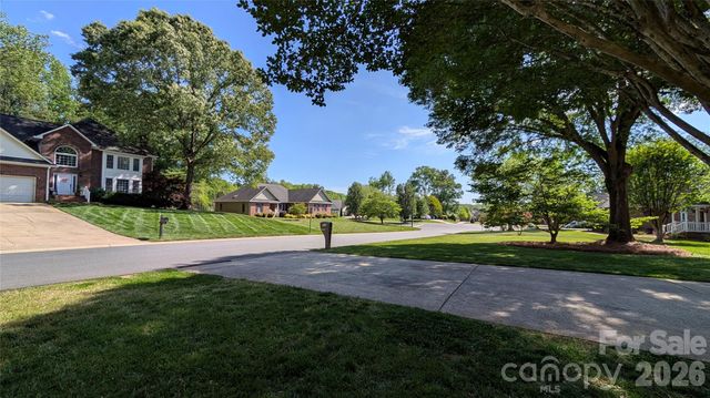 228 Timberlane Drive, Belmont, NC 28012