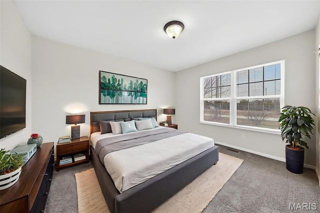 111 Wren Wood Drive, St Clair, MO 63077