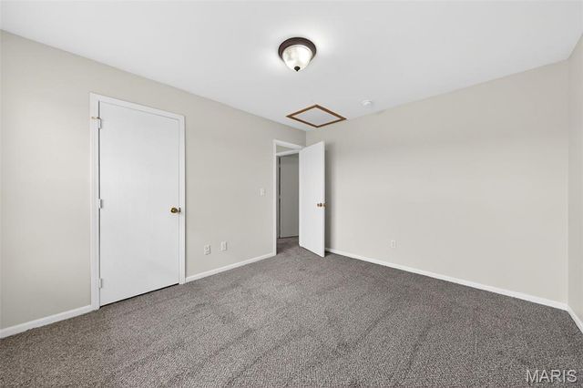 111 Wren Wood Drive, St Clair, MO 63077