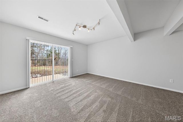 111 Wren Wood Drive, St Clair, MO 63077