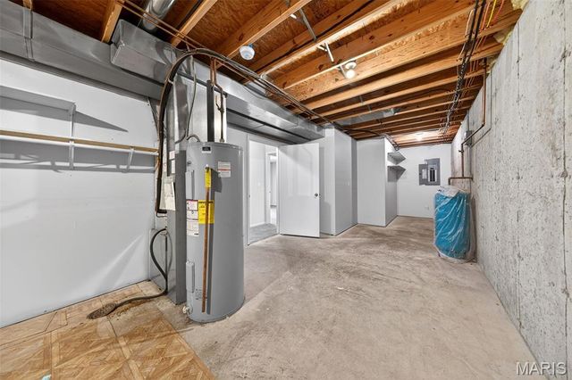 111 Wren Wood Drive, St Clair, MO 63077