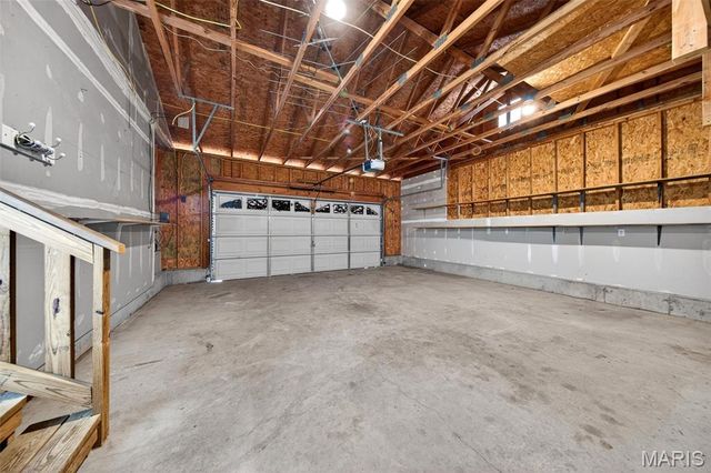 111 Wren Wood Drive, St Clair, MO 63077