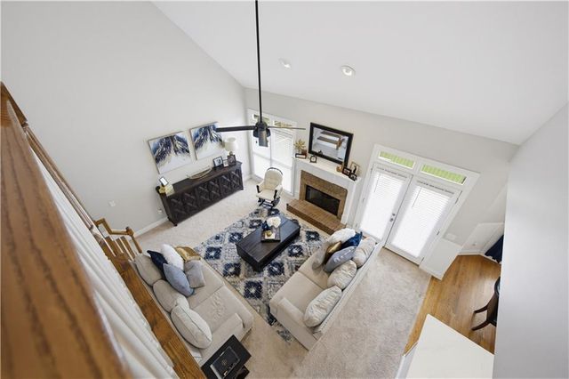 8450 Woodland View Drive, Gainesville, GA 30506