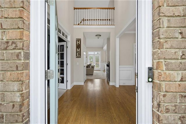8450 Woodland View Drive, Gainesville, GA 30506