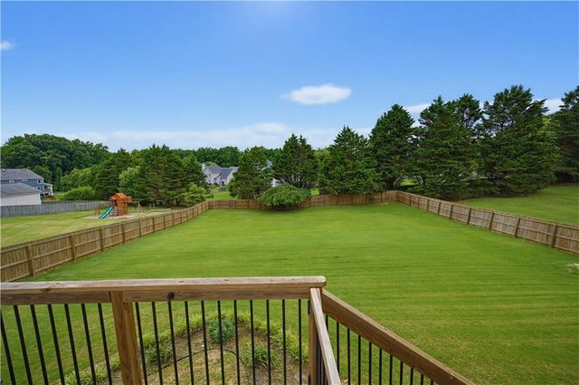 8450 Woodland View Drive, Gainesville, GA 30506
