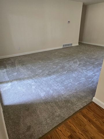 6 Louisburg Sq Apt 2, Nashua, NH 03060