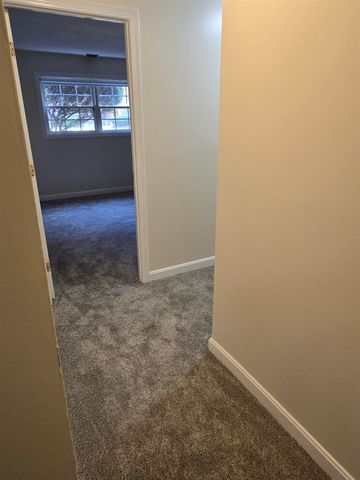6 Louisburg Sq Apt 2, Nashua, NH 03060