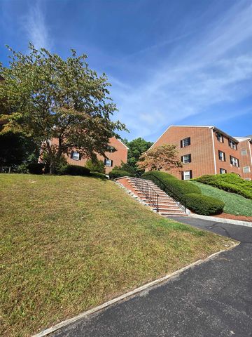 6 Louisburg Sq Apt 2, Nashua, NH 03060
