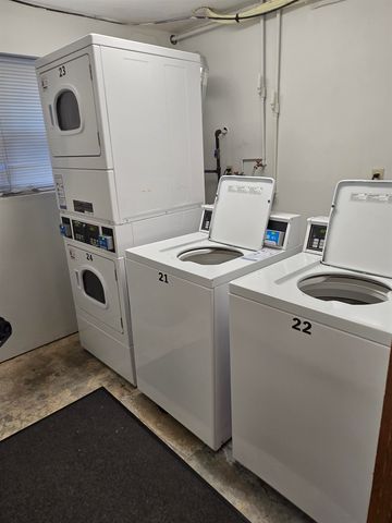 6 Louisburg Sq Apt 2, Nashua, NH 03060