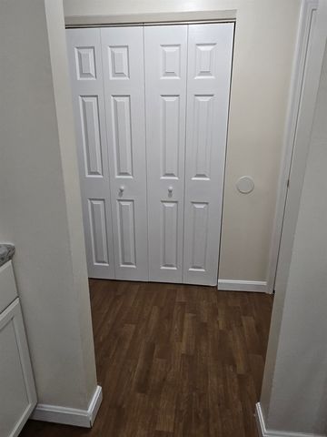 6 Louisburg Sq Apt 2, Nashua, NH 03060