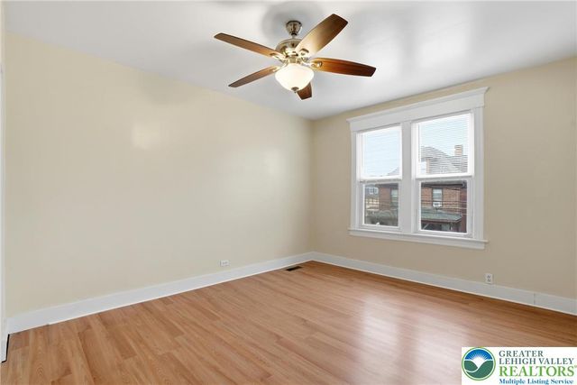 32 North 8th Street, Easton, PA 18042