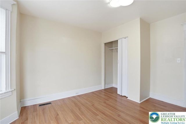 32 North 8th Street, Easton, PA 18042