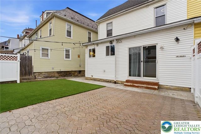 32 North 8th Street, Easton, PA 18042