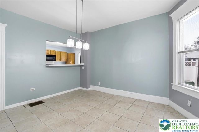 32 North 8th Street, Easton, PA 18042