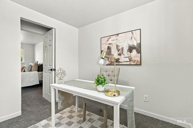 1919 S Penninger Dr, Boise, ID 83709