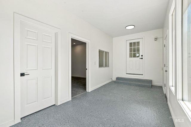 1919 S Penninger Dr, Boise, ID 83709