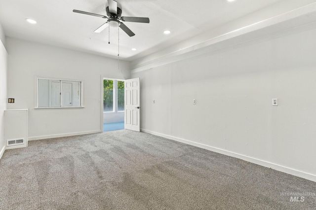 1919 S Penninger Dr, Boise, ID 83709