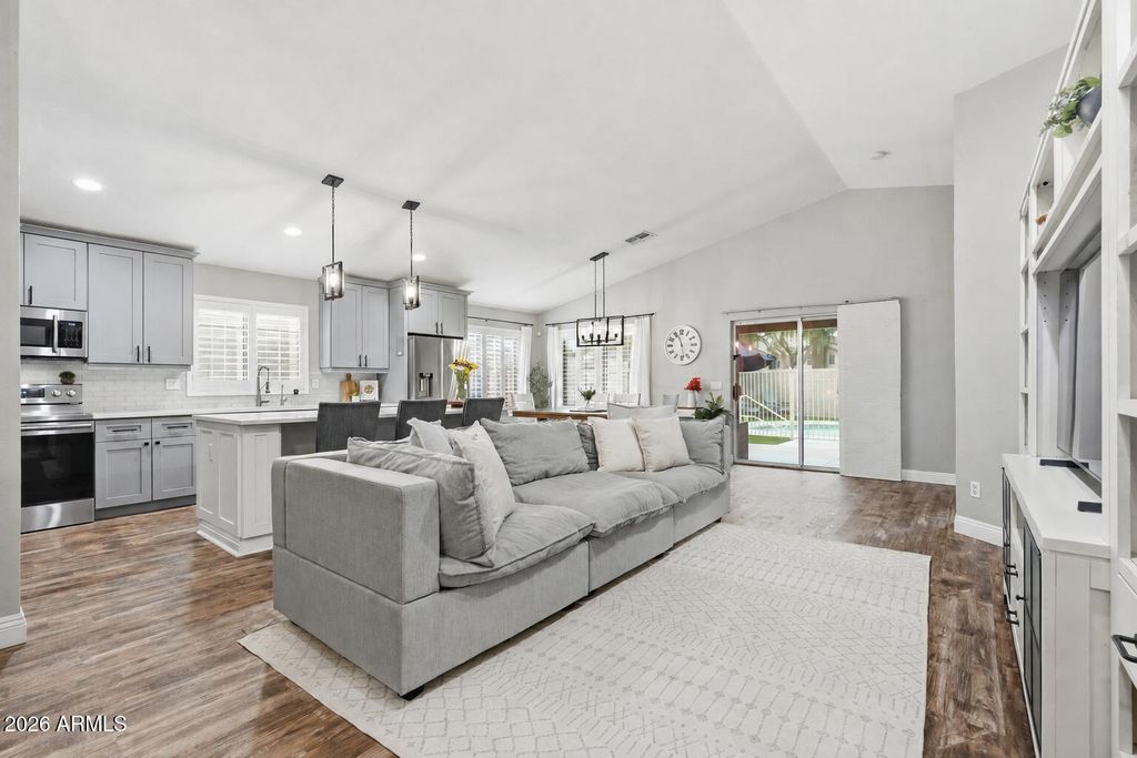 122 S JACKSON Street, Chandler, AZ 85225 — photo 4