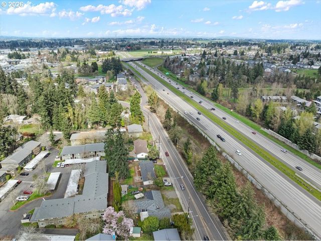 4081 HAWTHORNE Ave Ne, Salem, OR 97301