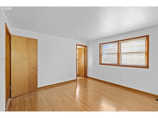 4081 HAWTHORNE Ave Ne, Salem, OR 97301