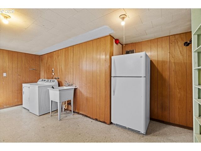 4081 HAWTHORNE Ave Ne, Salem, OR 97301