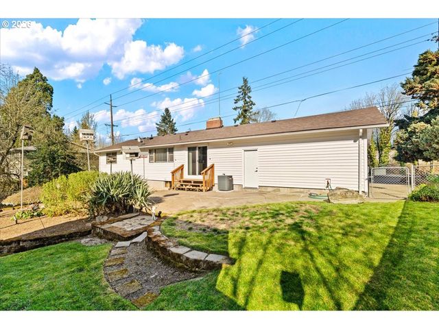 4081 HAWTHORNE Ave Ne, Salem, OR 97301