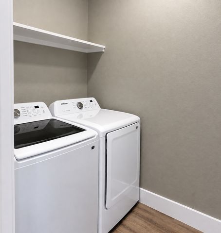 907 Travis Avenue, Alvarado, TX 76009