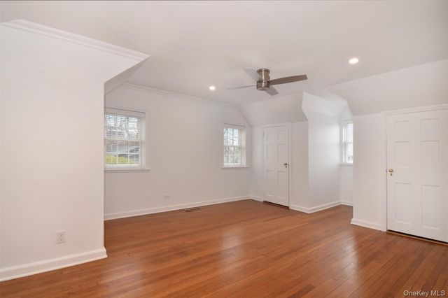 66 AKA 68 Wildway, Bronxville, NY 10708