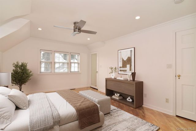 66 AKA 68 Wildway, Bronxville, NY 10708