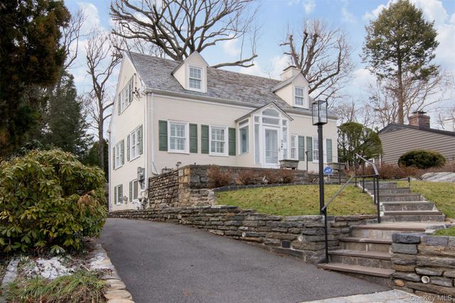 66 AKA 68 Wildway, Bronxville, NY 10708
