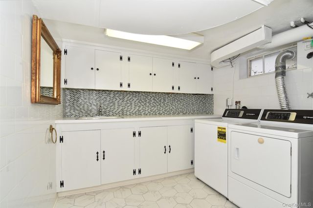 66 AKA 68 Wildway, Bronxville, NY 10708