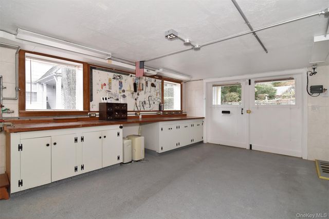 66 AKA 68 Wildway, Bronxville, NY 10708