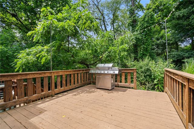 1120 Highland Ave, Pitcairn, PA 15140
