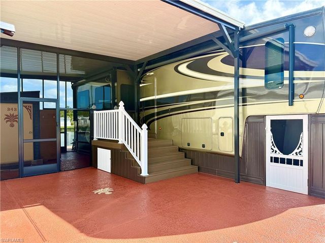 343 Bobcat RUN, Naples, FL 34114