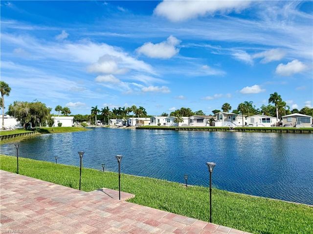 343 Bobcat RUN, Naples, FL 34114