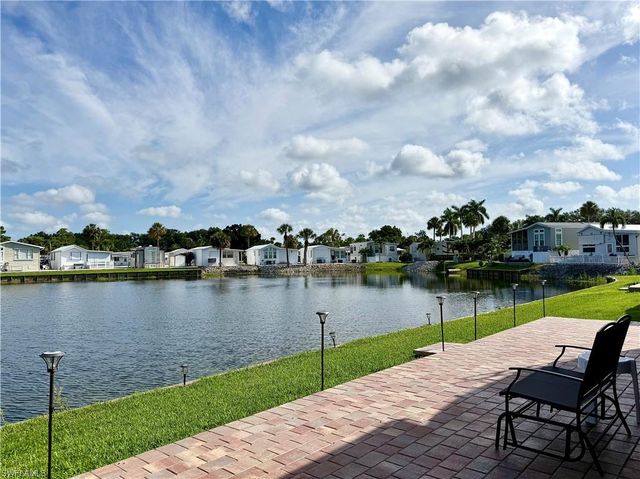 343 Bobcat RUN, Naples, FL 34114