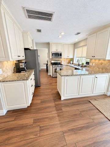 2322 Colleen Drive Drive, Pearland, TX 77581