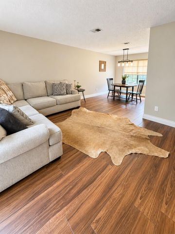 2322 Colleen Drive Drive, Pearland, TX 77581