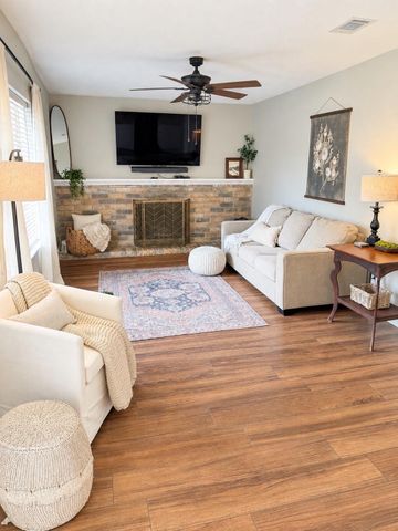 2322 Colleen Drive Drive, Pearland, TX 77581