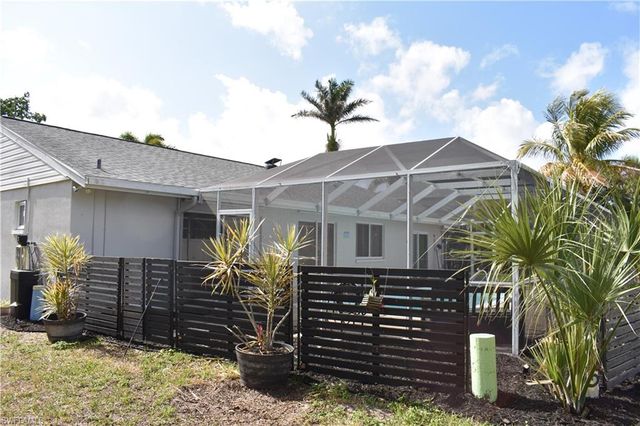 2443 SE 28th ST, Cape Coral, FL 33904